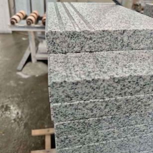 青岛芝麻白楼梯踏步