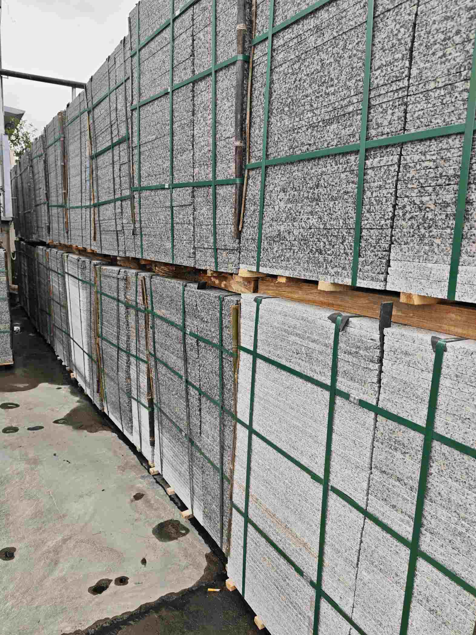 青岛芙蓉白地铺石，石材地铺石