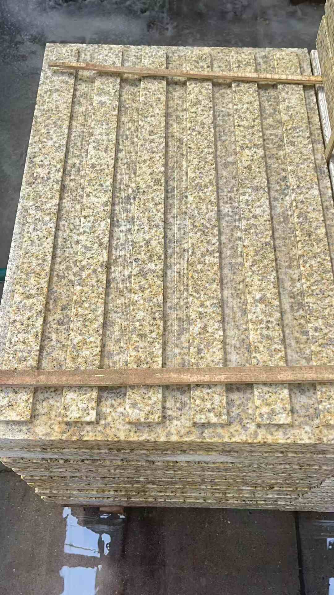 青岛黄金麻盲道 石材盲道