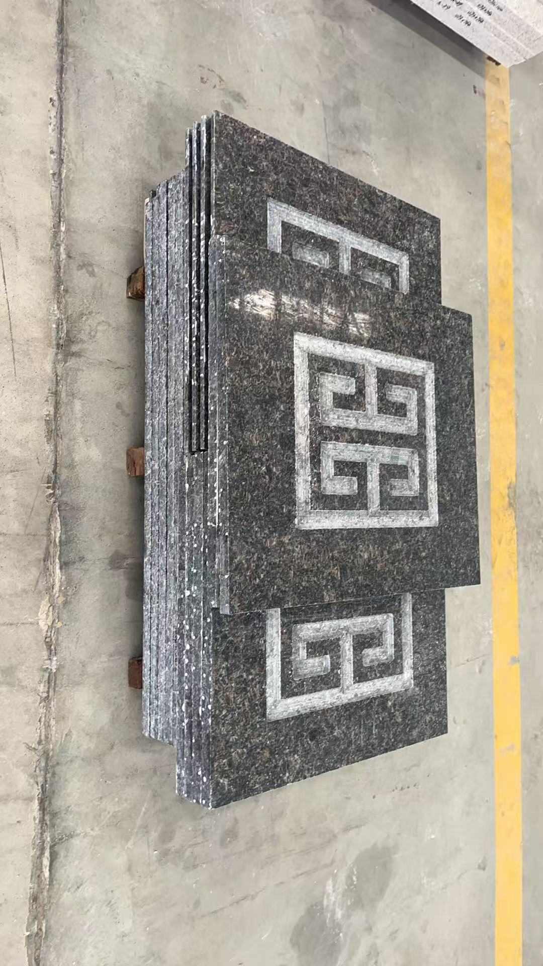 青岛英国棕回纹雕刻版